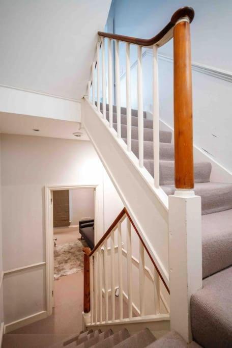 Spacious And Cosy 3Brs 5F House In Heart Of Londres Exterior foto