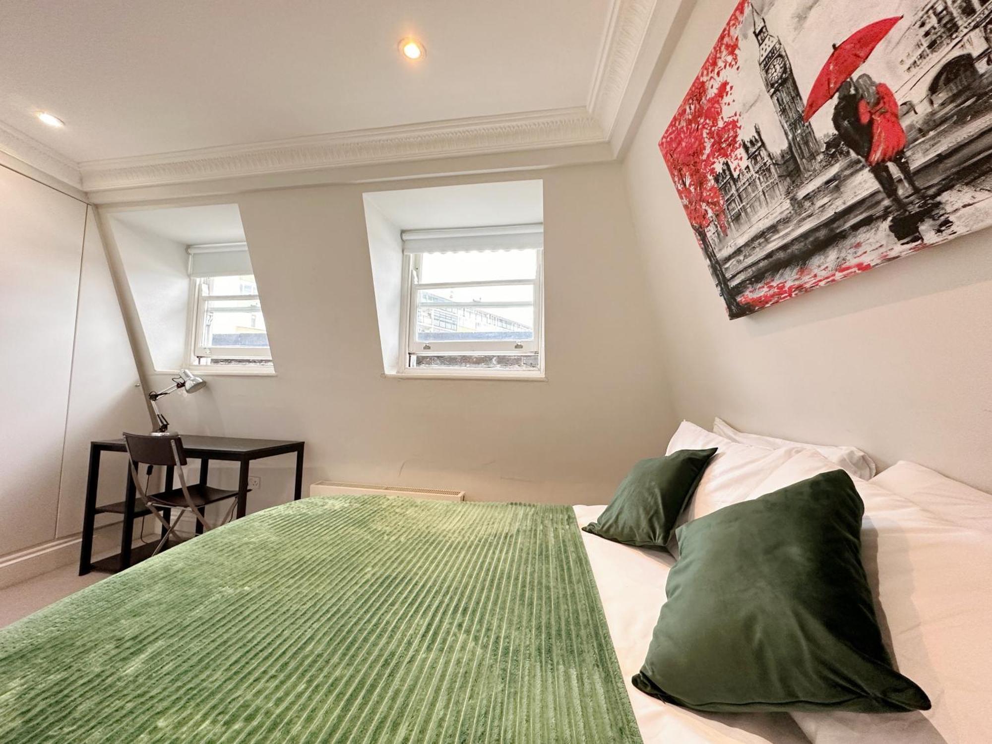Spacious And Cosy 3Brs 5F House In Heart Of Londres Exterior foto