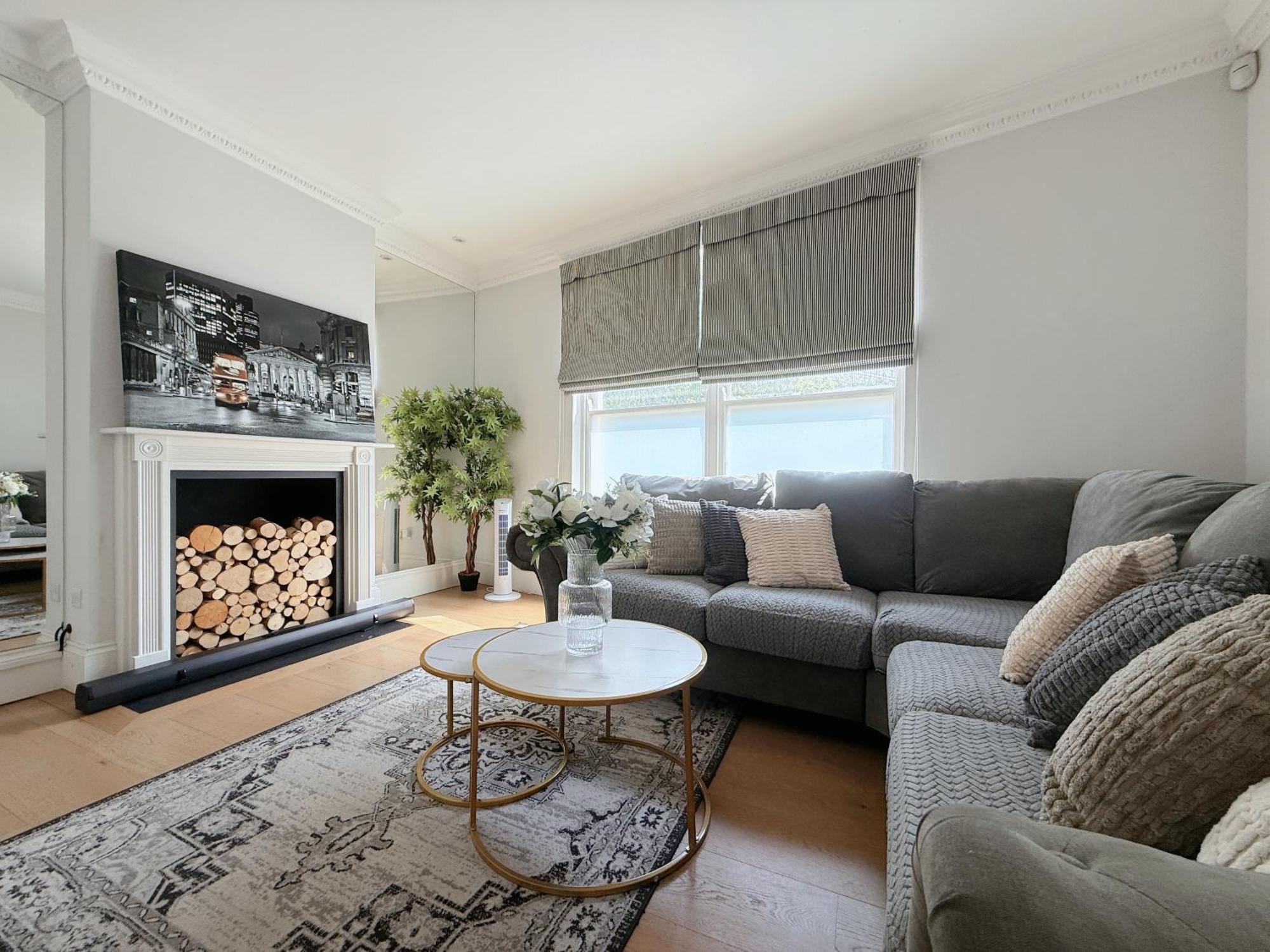 Spacious And Cosy 3Brs 5F House In Heart Of Londres Exterior foto